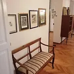 Spacious Attic Kandler Апартаменты Триест