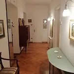 Spacious Attic Kandler Апартаменты *