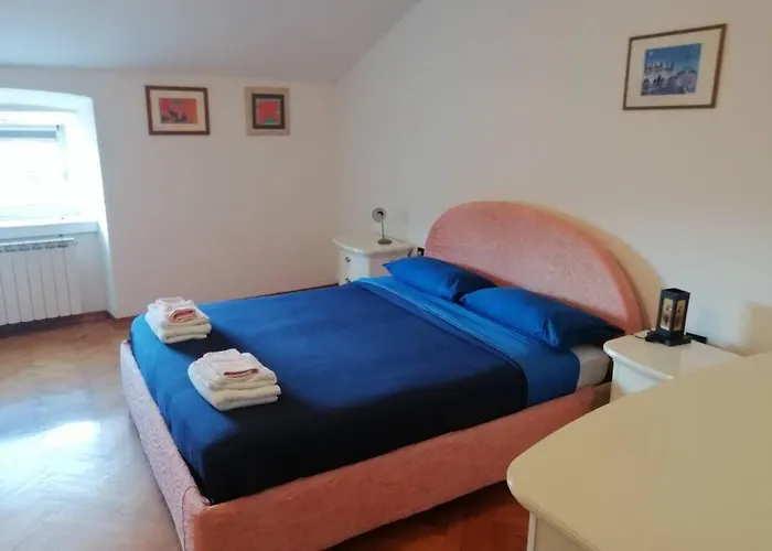 Spacious Attic Kandler Appartement Triëst