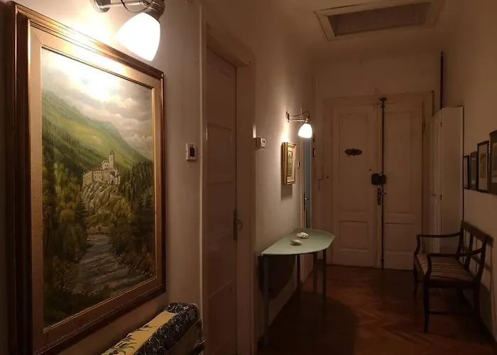 Appartement Spacious Attic Kandler Triëst